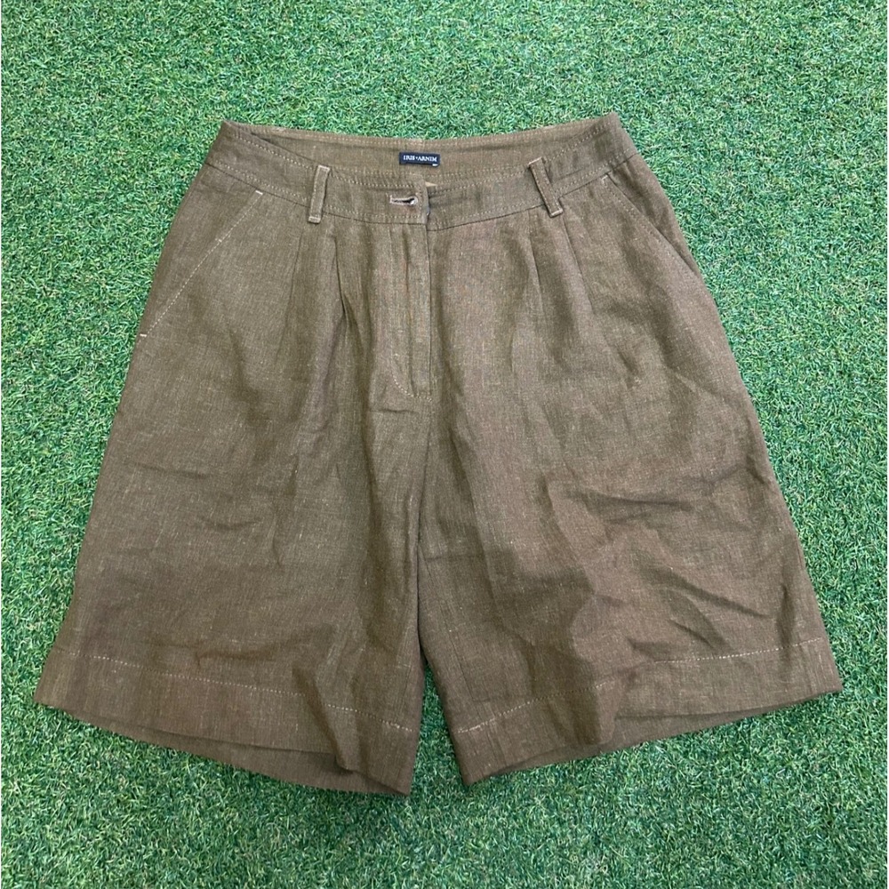 Iris von Arnim Olive Green Pleated Linen Walking Shorts High Rise 8.5 Inseam